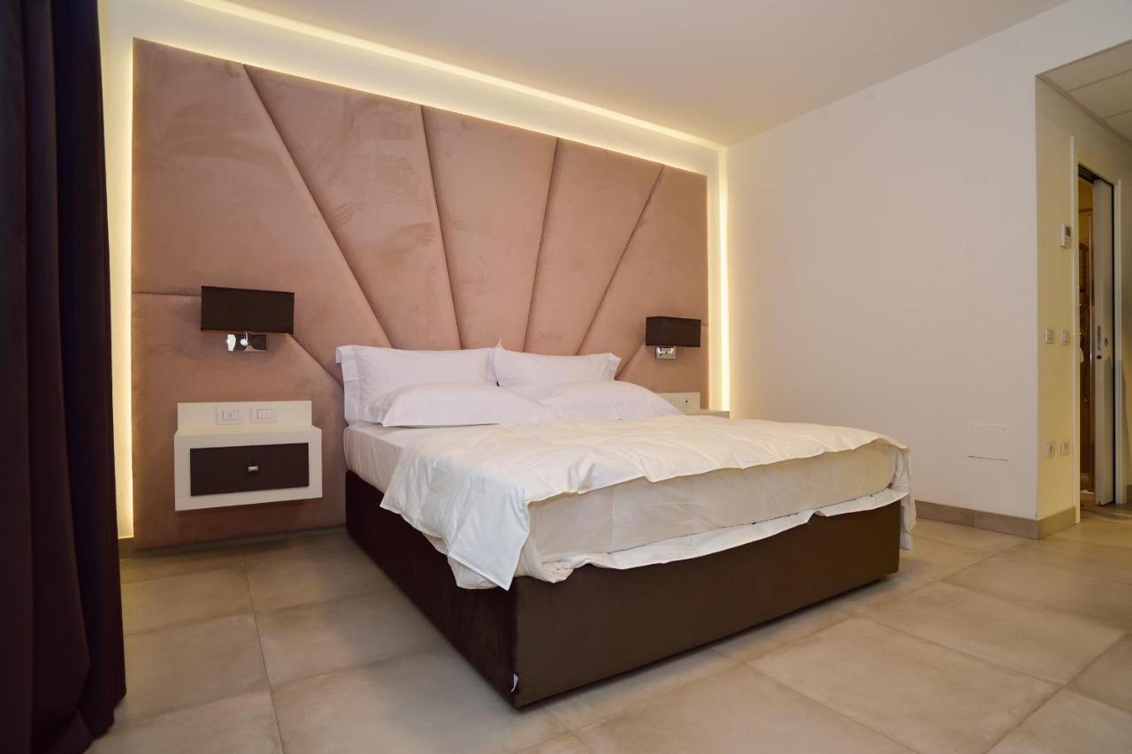 M2 Hotel Campi Bisenzio Extérieur photo